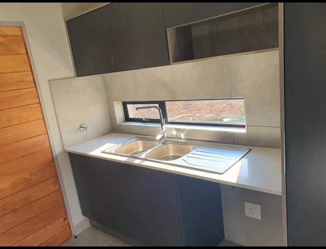 3 BEDROOM PROPERTY TO RENT IN FOURWAYS